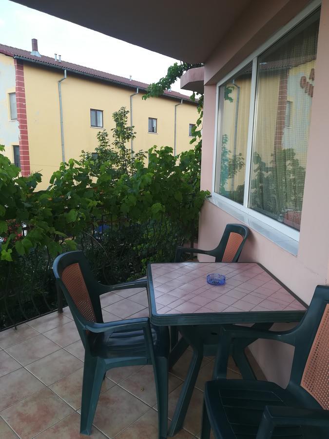 Отель Casa Dalena Костинешти Экстерьер фото